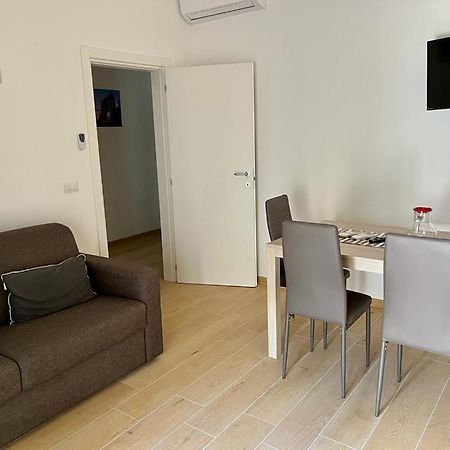 Appartamenti Villa Miramare Rimini Luaran gambar