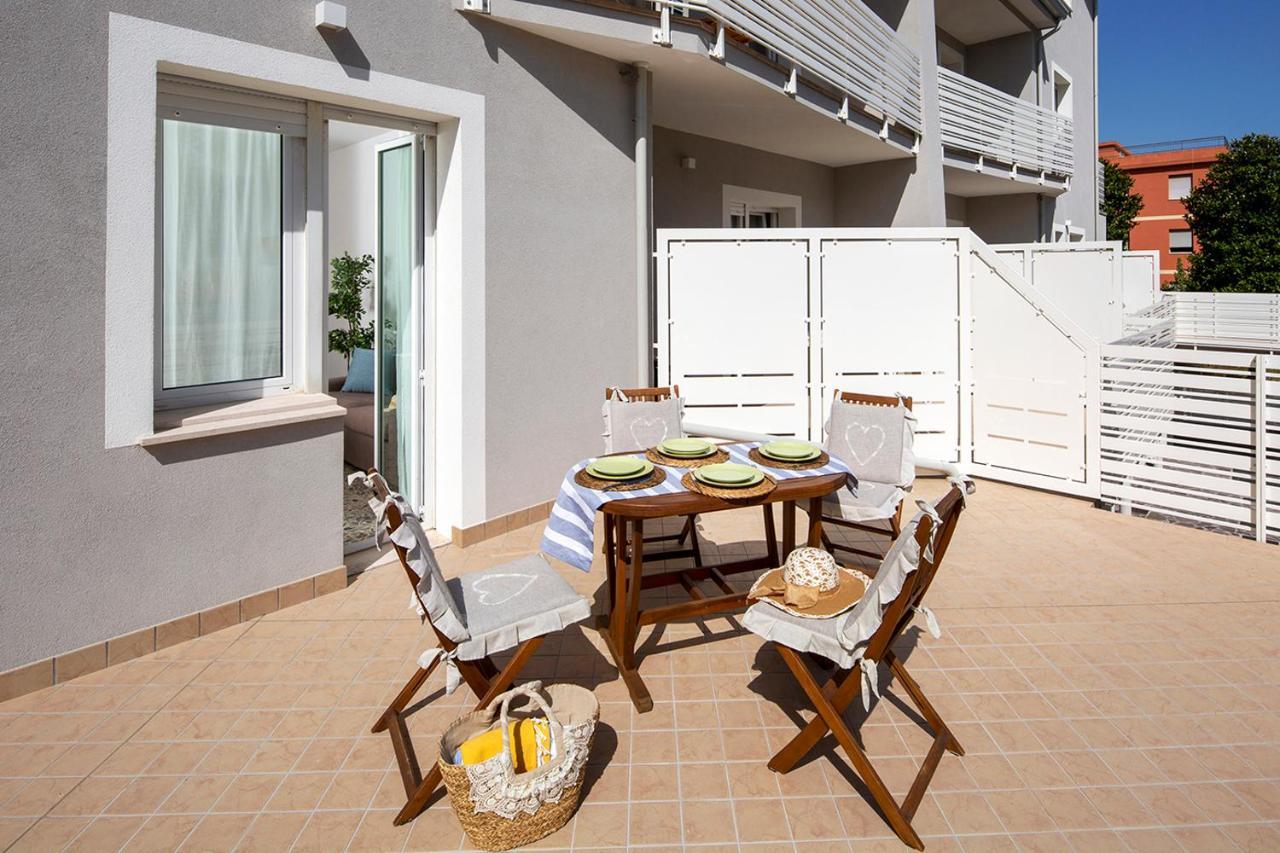 Appartamenti Villa Miramare Rimini Luaran gambar